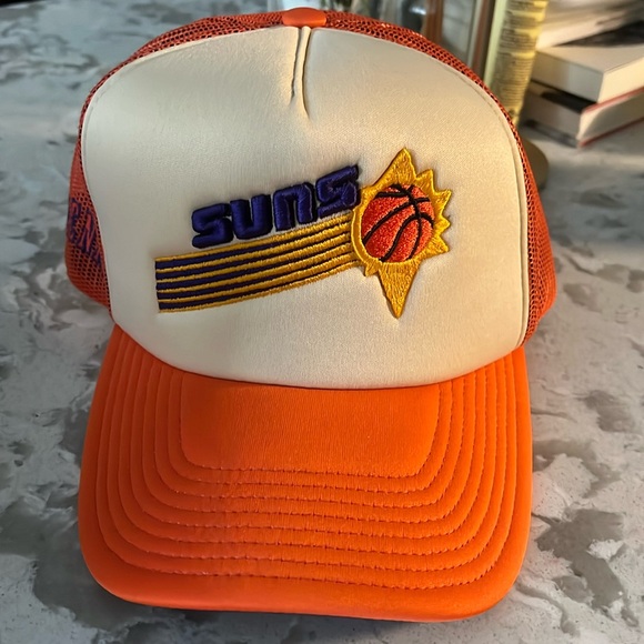 PHOENIX SUNS | Vintage Style Mitchell & Ness Mesh Trucker Hat - Picture 1 of 4